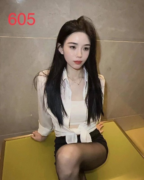 百佬汇尊享会所（石紫商业街店）